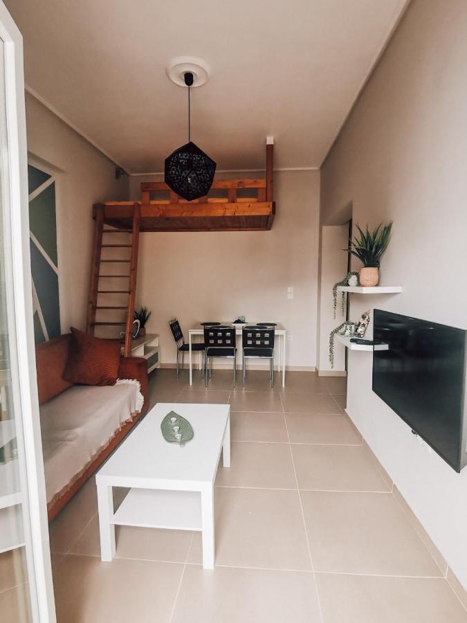 Efrosini'S By The Sea Apartment Chalkida Exterior photo